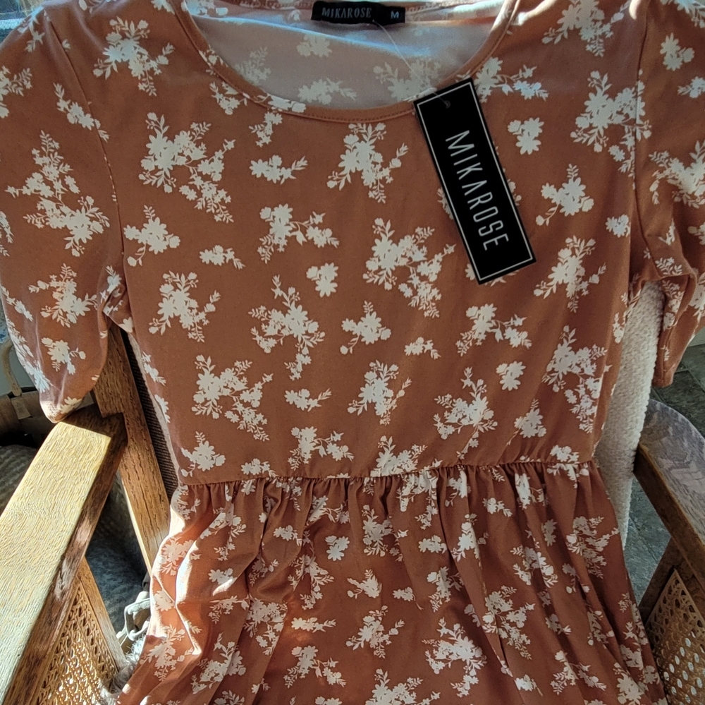 MIKAROSE DRESS SIZE M - Picture 2 of 3